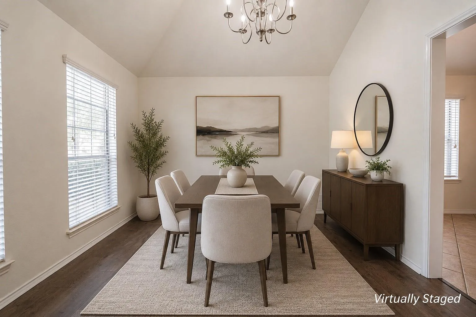 4 bed, 2.0 bath, 1967 sqft, $2,400 — Photo 2