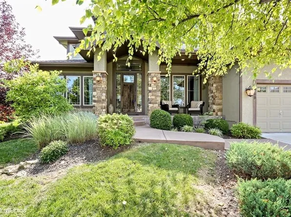 1709 NE Lashbrook Dr, Lees Summit, MO 64086