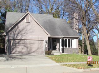 4719 Crestmoor Dr, Des Moines, IA 50310