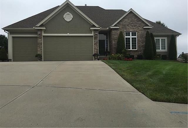 1st image of 9023 N Walrond Ave
