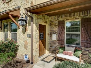 2916 Old Ironsides Dr #2916, College Station, TX 77845