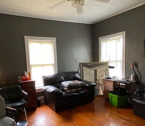 5th image of 1031 Scott St SE #A-b