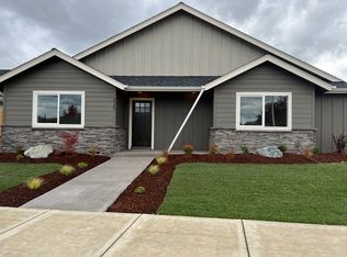 2545 SW Elmer Nelson Ln, Grants Pass, OR 97527