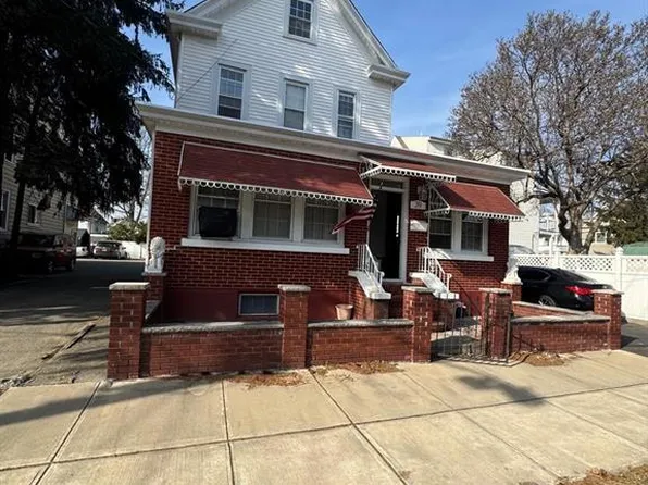 39 Grand St, Garfield, NJ 07026