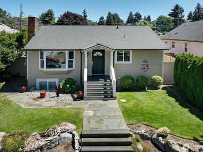 3040 48th Avenue SW, Seattle, WA, 98116