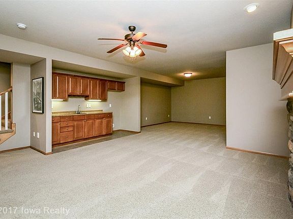4th image of 8403 Orchard Dr