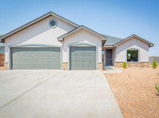 65 Bent Tree Rd, Roswell, NM 88201