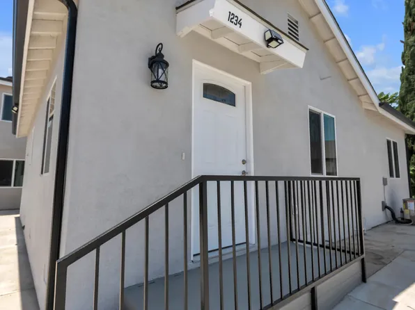 1234 W 89th St, Los Angeles, CA 90044