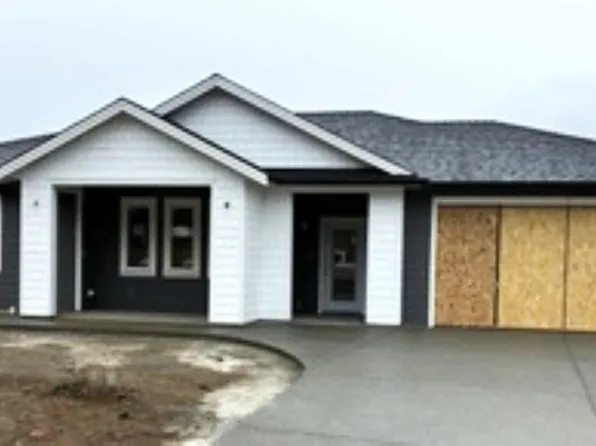 455 Winter Dr, Lake Cowichan, BC V0R 2G1
