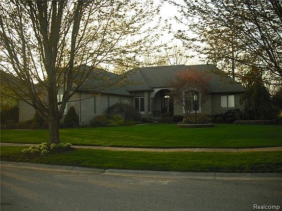 2nd image of 14253 Redwood Dr