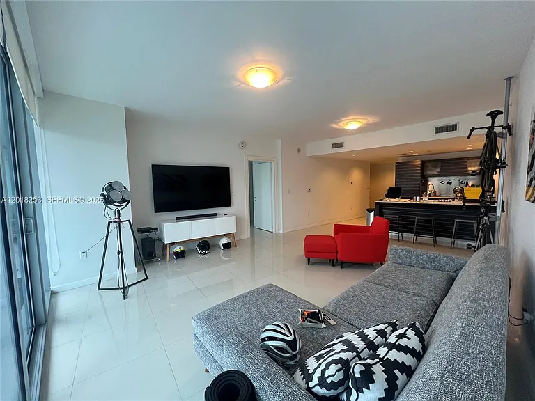 200 Biscayne Boulevard Way #3106 — Photo 9