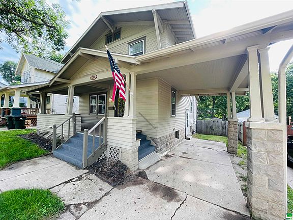 2nd image of 1923 Heights Ave