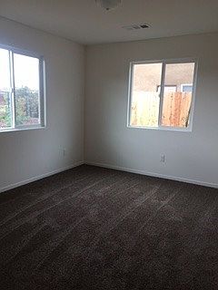 5th image of 2935-2945 N Crowe Ct