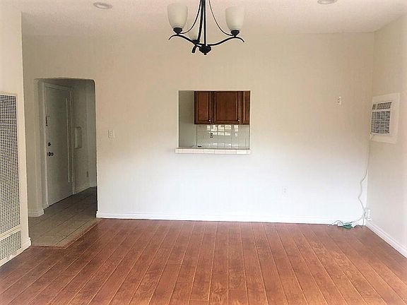 3rd image of 125 S Cedar St APT 6