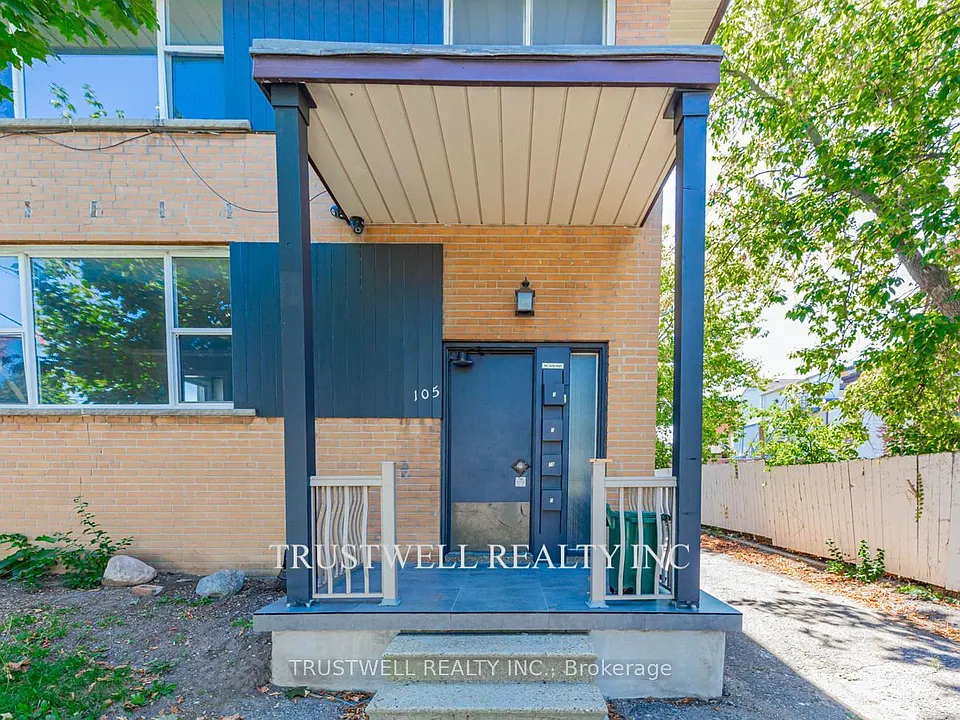 105 Mary St E #3