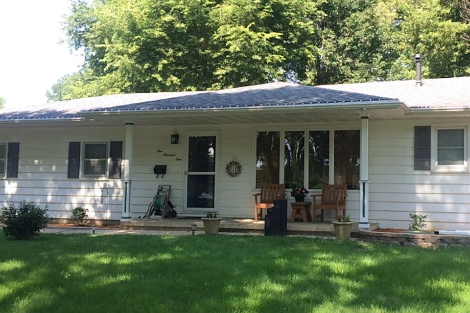 1st image of 101 Valley Dr