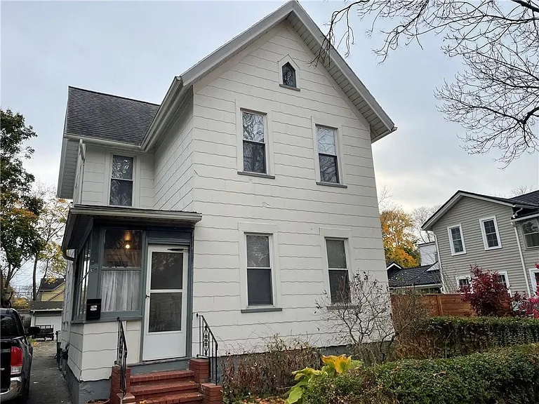 69 Averill Ave — Photo 1