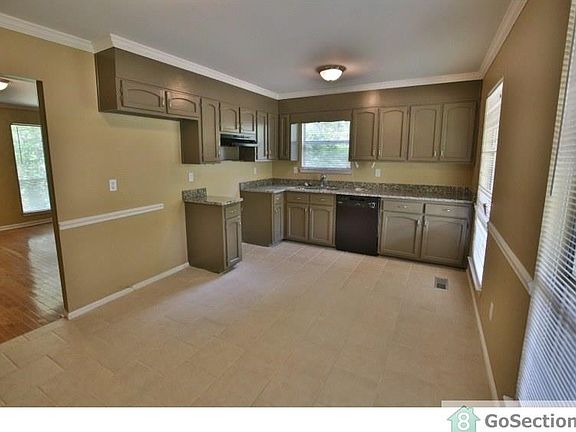 5th image of 1750 Tudor Dr