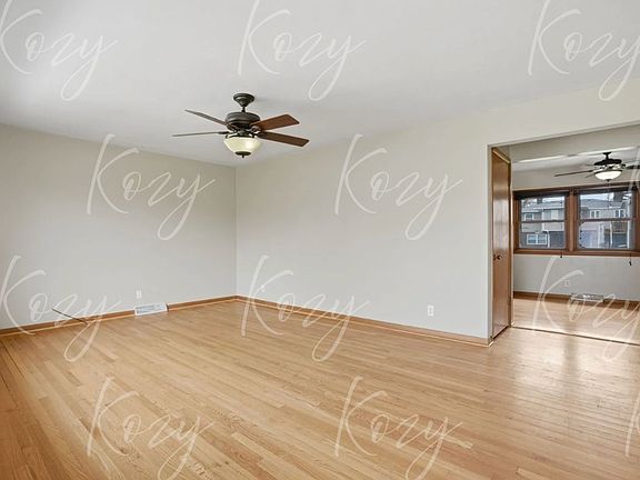 4th image of 2565 24th Ave
