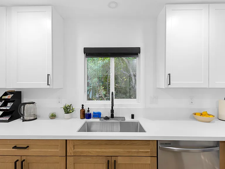 265 Spring St — Photo 4