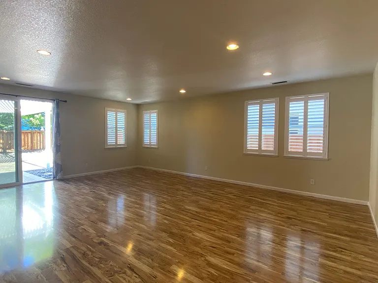 11170 Messina Way — Photo 3