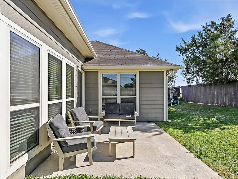 2721 Porters Way — Photo 18