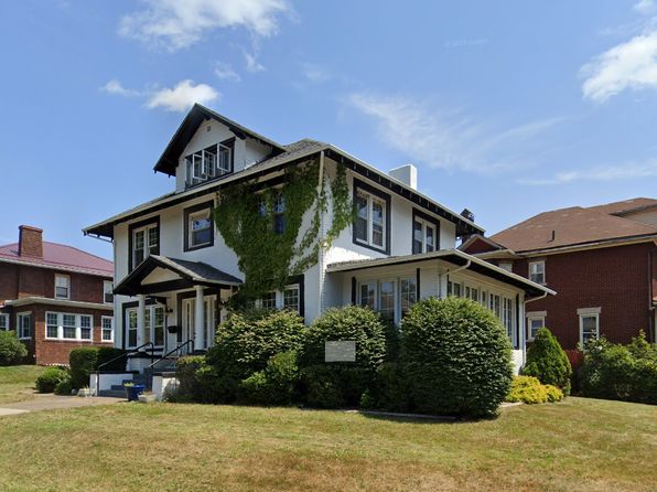 838 Lawson Ave