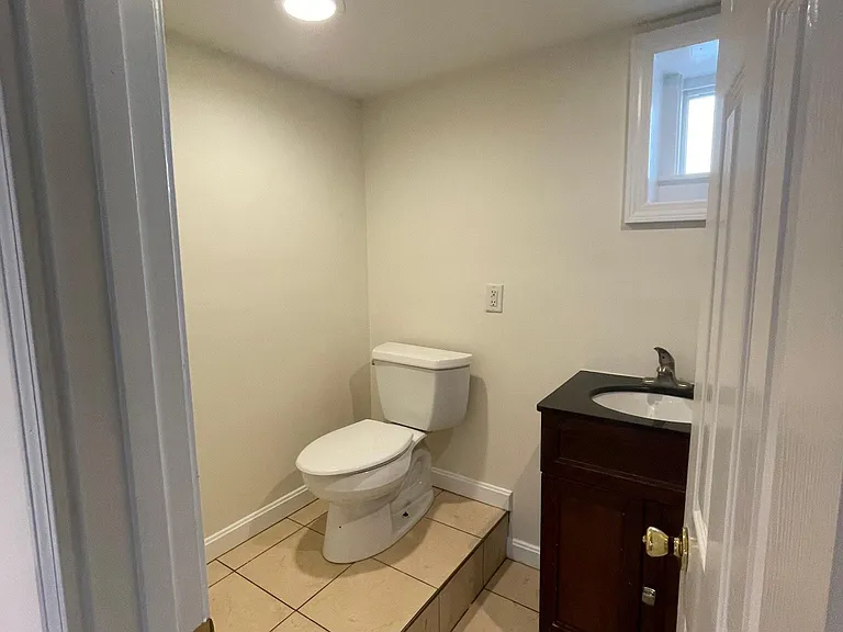 63 Lawn Ave — Photo 11