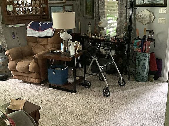 4th image of 25857 American St