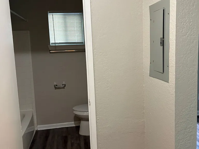 208 Valley View Ave #10 — Photo 40