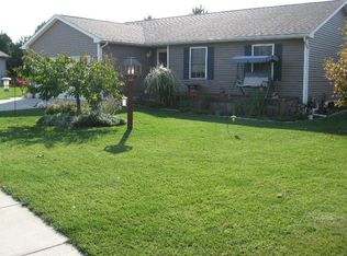 1051 Strawberry St, Dundee, MI 48131