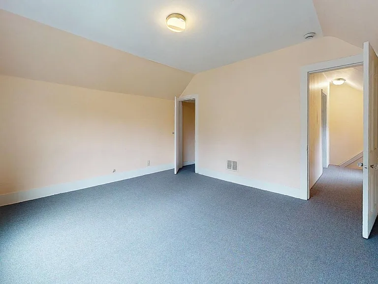 8200 Beman Ave — Photo 9