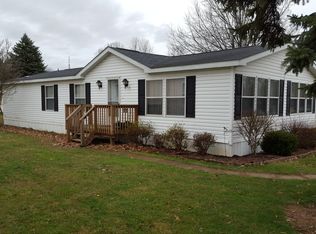 700 Dauphin Dr, Cranberry Township, PA 16066