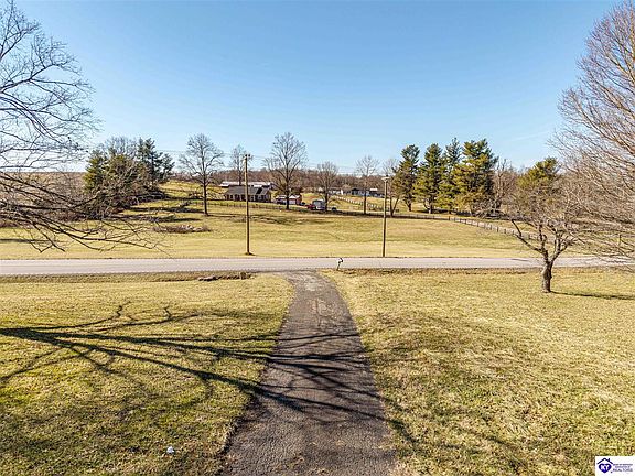 4th image of 4262 Shepherdsville Rd