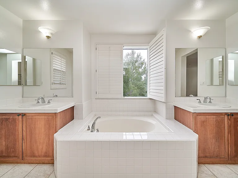 7455 Chanteclair Ct — Photo 60