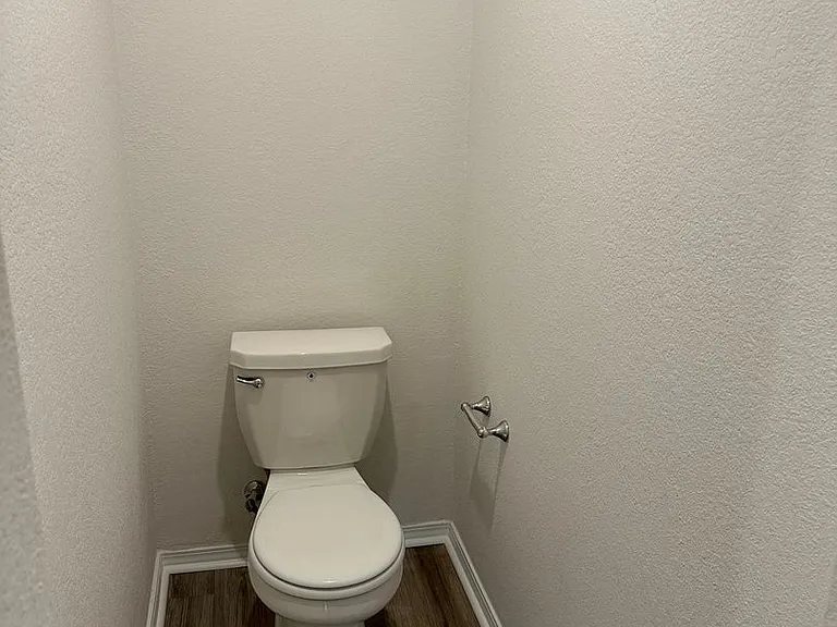 10316 Debbie Dr N — Photo 14