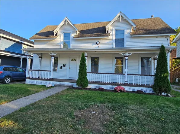 25 Saltonstall St, Canandaigua, NY 14424