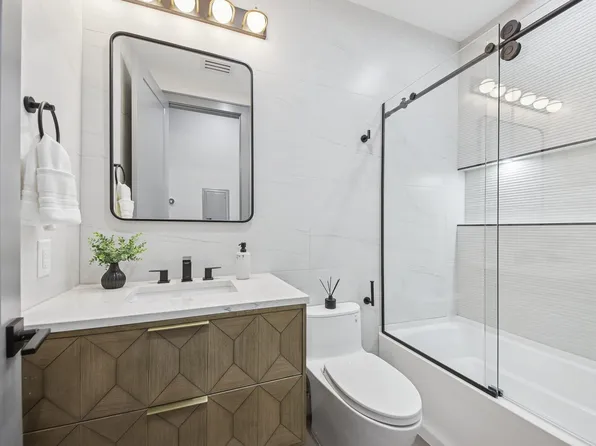 134 Hancock Avenue image 14 of 18