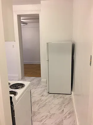 Rented by Keith Stuart Sprague Inc | media 16