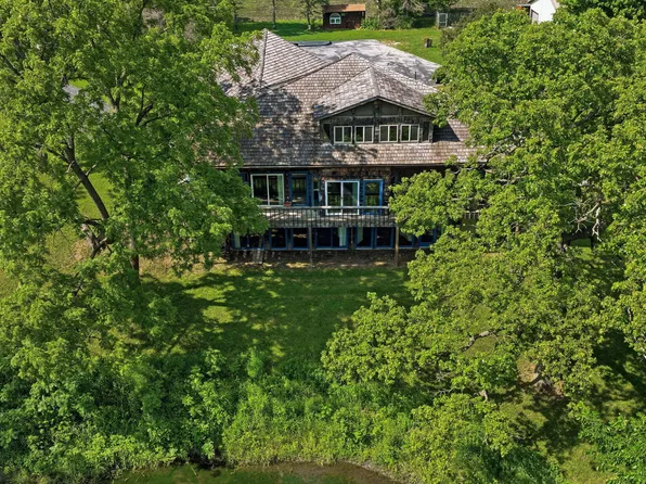 10202 Timberland Dr, Story City, IA 50248