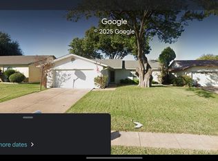 338 Carol Dr, Grand Prairie, TX 75052