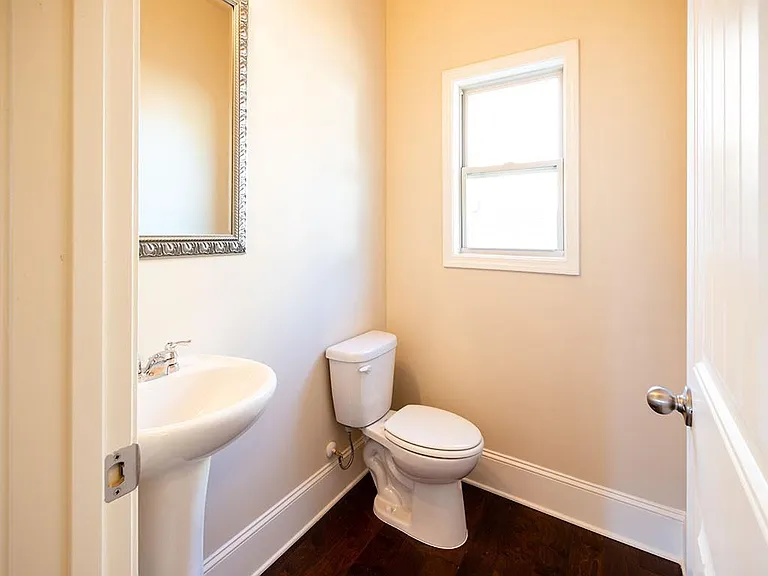 4125 Cordova Ln — Photo 38