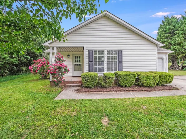 4227 Coopersdale Rd, Charlotte, NC 28273