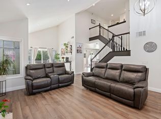 2044 Pullman Ave, Simi Valley, CA 93063