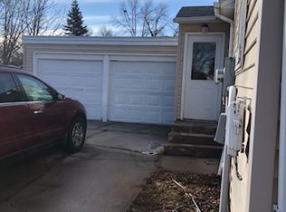 420 N Olive Ave, Madison, SD 57042