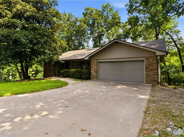 12 Basore Ln, Bella Vista, AR 72715