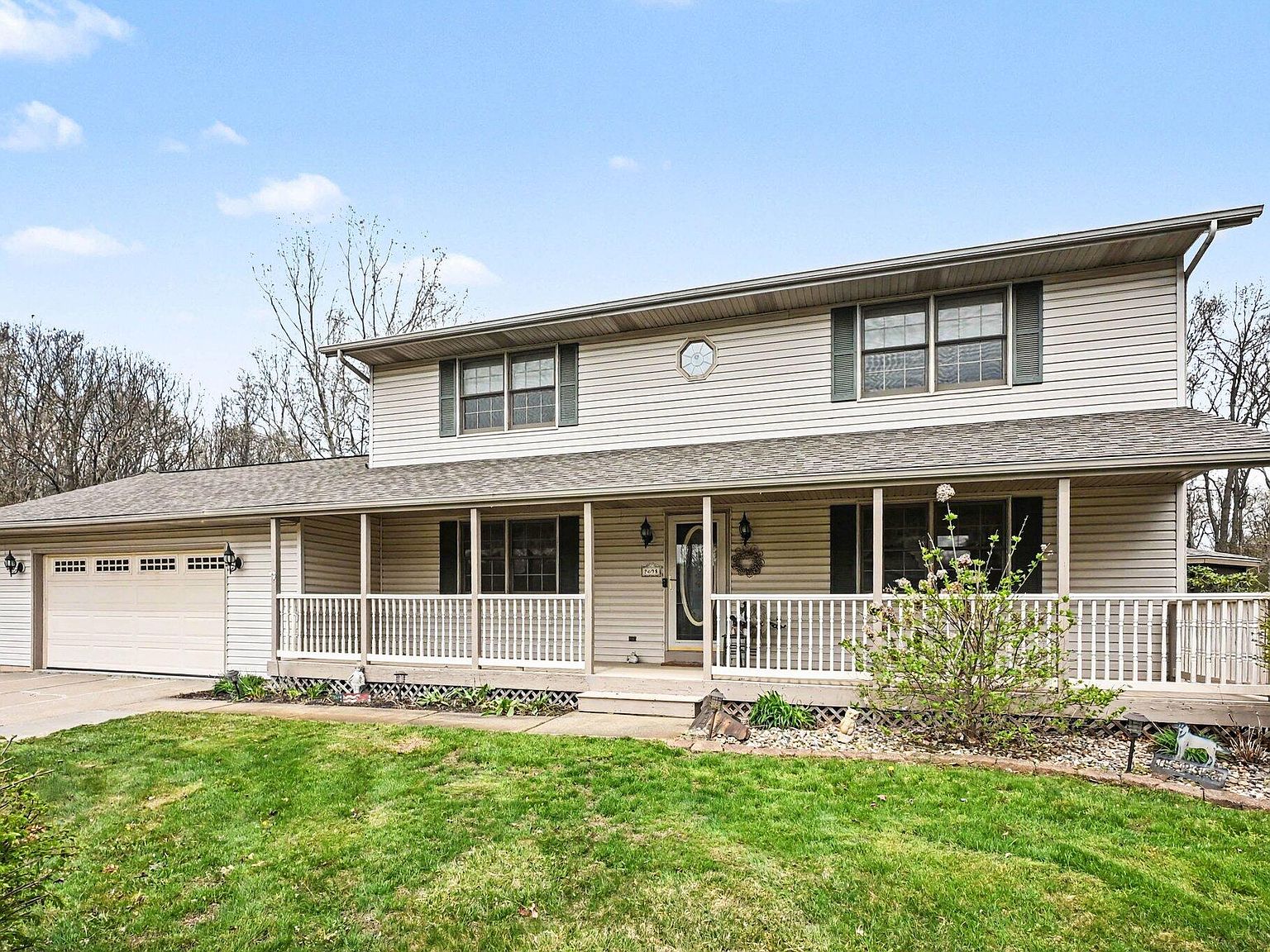 ニトロバンコ 2698 N Van Gogh Dr, La Porte, IN 46350 | Zillow
