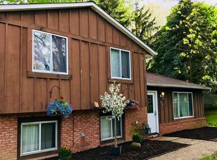 3015 Sprague Rd, Broadview Heights, OH 44147