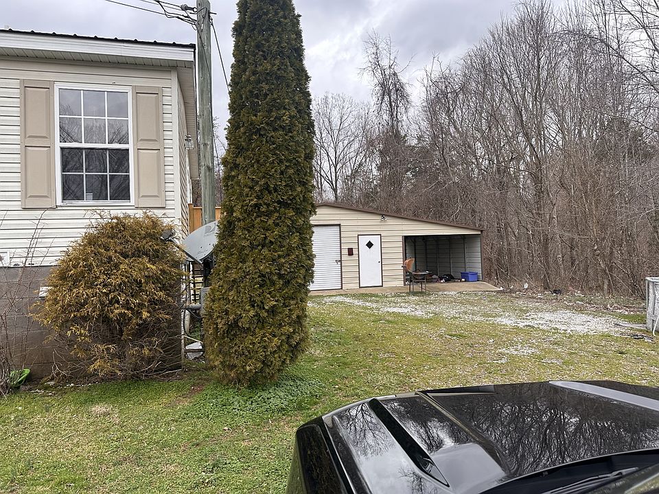 2nd image of 3372 Viola Rd
