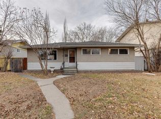 2647 SE Charlebois Dr NW, Calgary, AB T2L 0T5